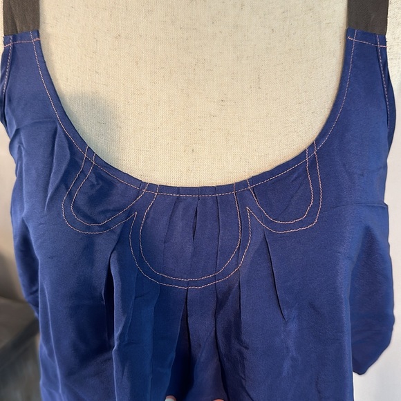 Tea and Honey - Silk Tank - Picture 5 of 7